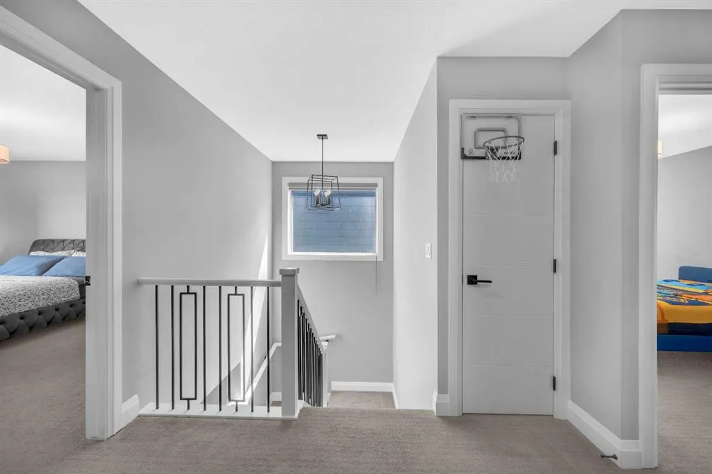 252 Walcrest View SE