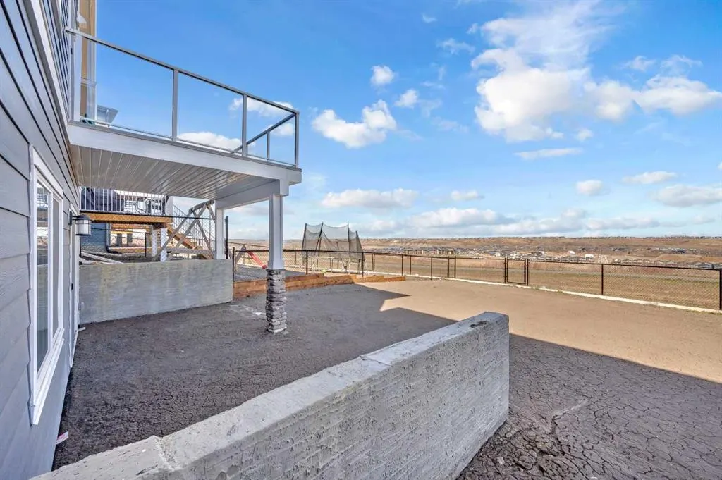252 Walcrest View SE