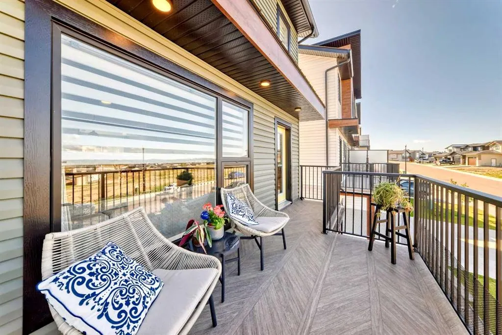 22 Vincent Gate