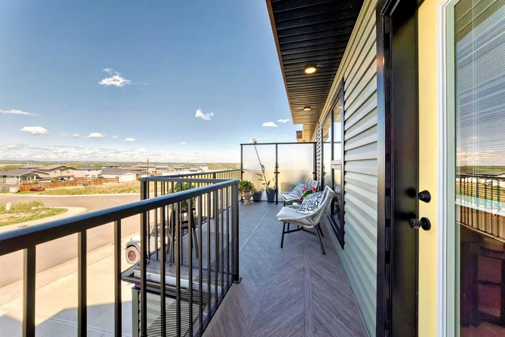 22 Vincent Gate