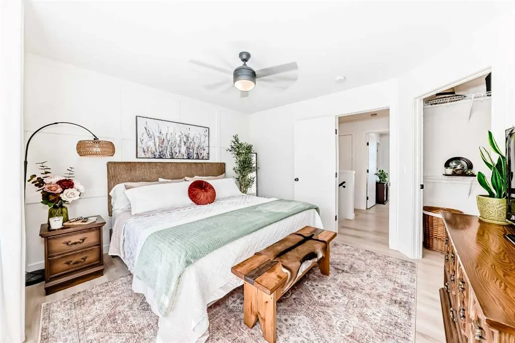 22 Vincent Gate