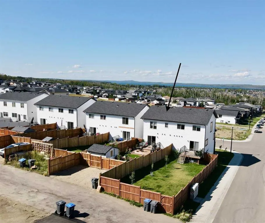 22 Vincent Gate