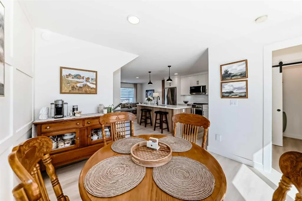 22 Vincent Gate