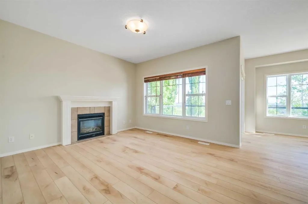 109 Sherwood Way NW