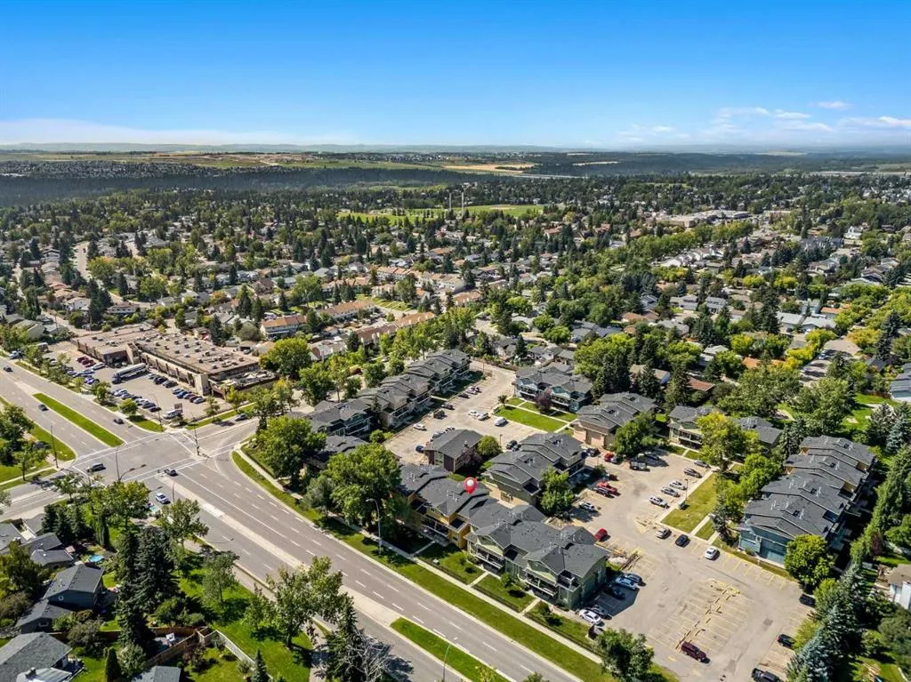 2200 Woodview Drive SW, #702