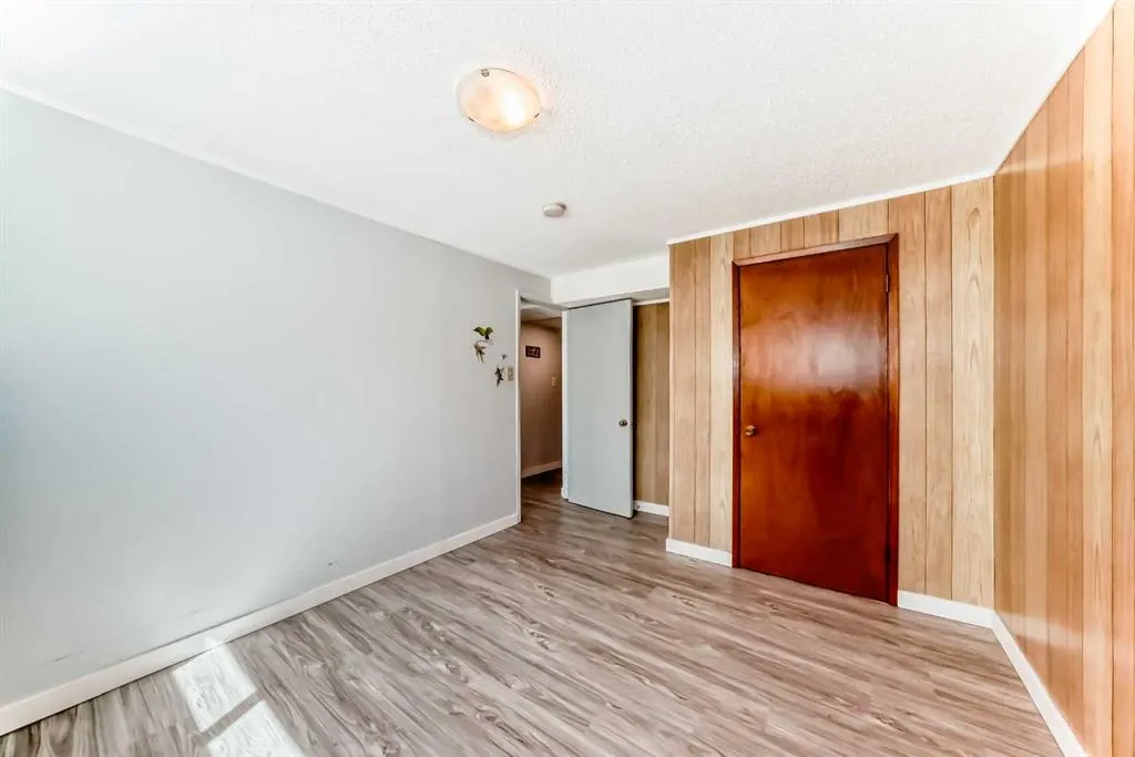 2833&2835 9 Avenue SE