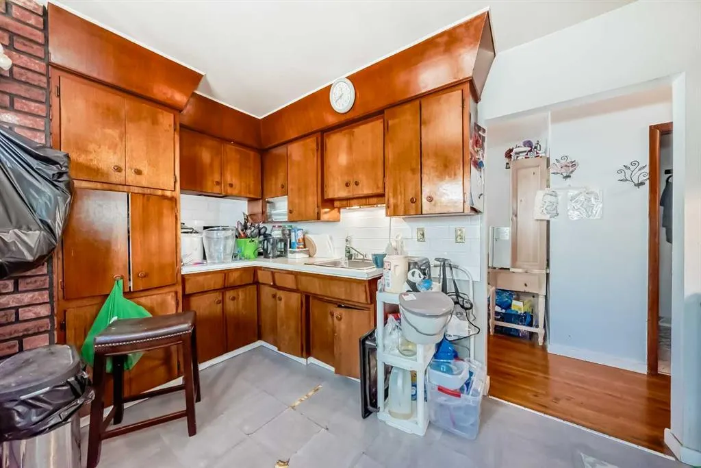 2833&2835 9 Avenue SE