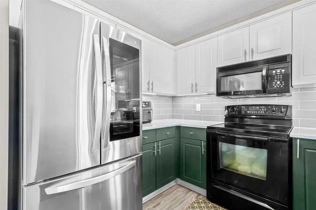 137 Covepark Crescent NE