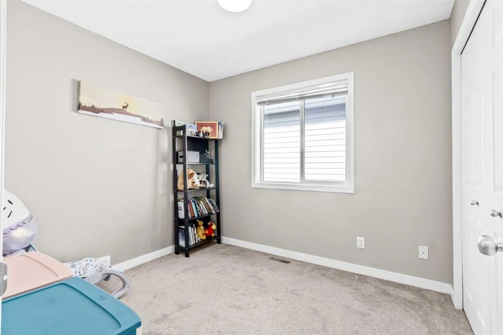 137 Covepark Crescent NE