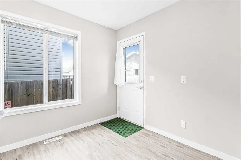 137 Covepark Crescent NE