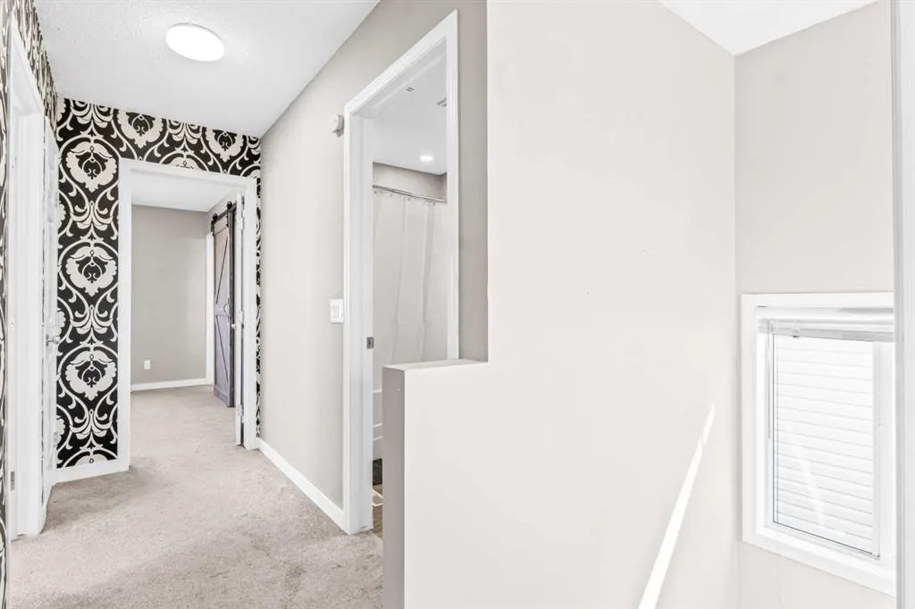 137 Covepark Crescent NE