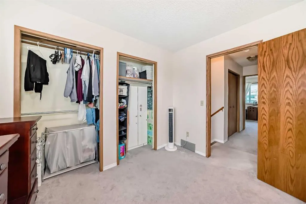 110 Edgeburn Crescent NW