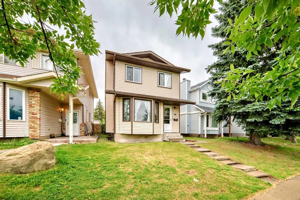 110 Edgeburn Crescent NW