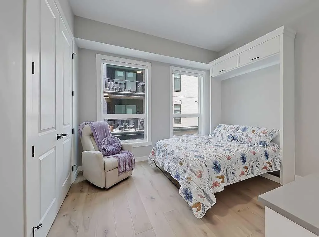 135 Lebel Crescent NW, #201