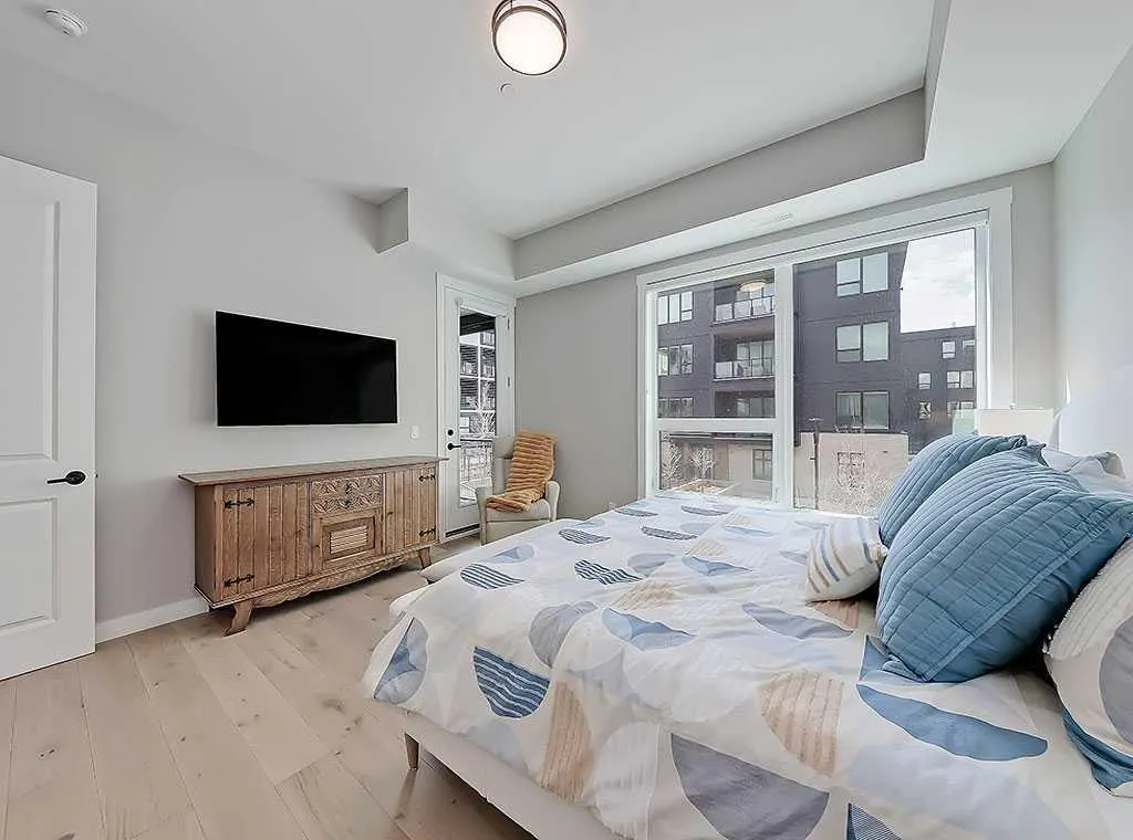 135 Lebel Crescent NW, #201