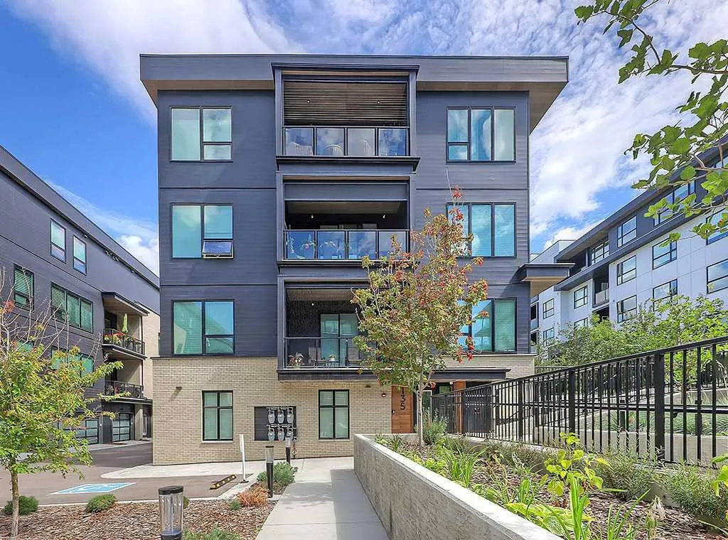 135 Lebel Crescent NW, #201