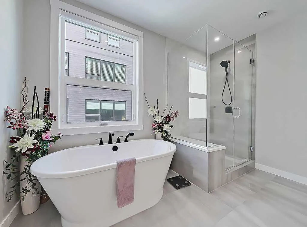 135 Lebel Crescent NW, #201
