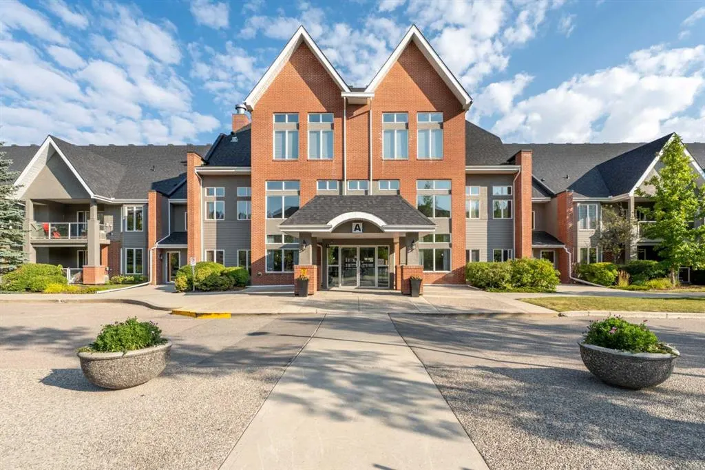 15 Everstone Drive SW, #207