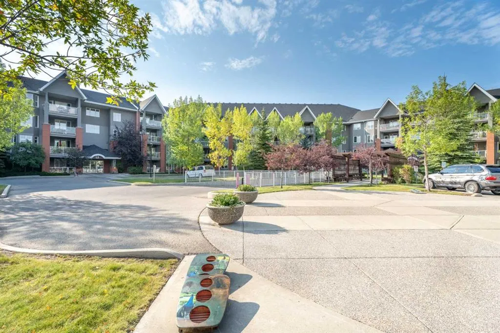 15 Everstone Drive SW, #207
