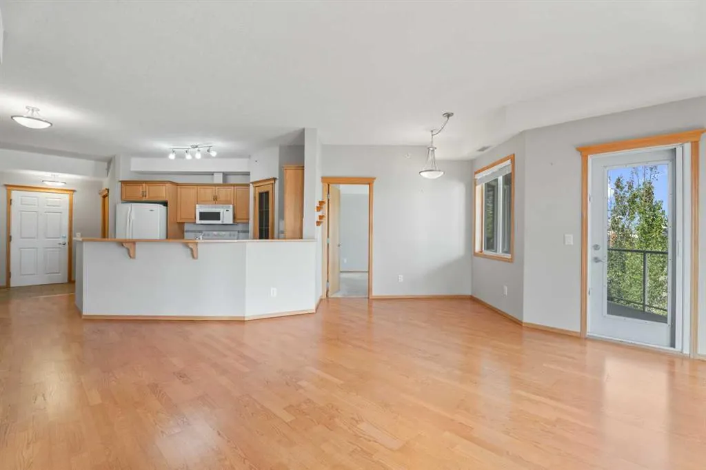 15 Everstone Drive SW, #207