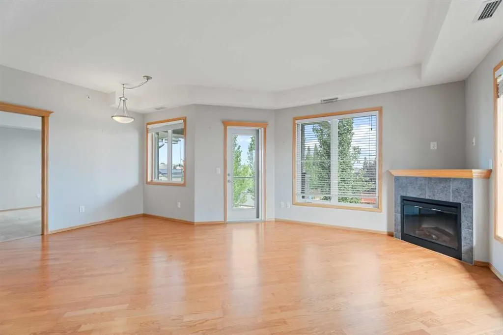 15 Everstone Drive SW, #207