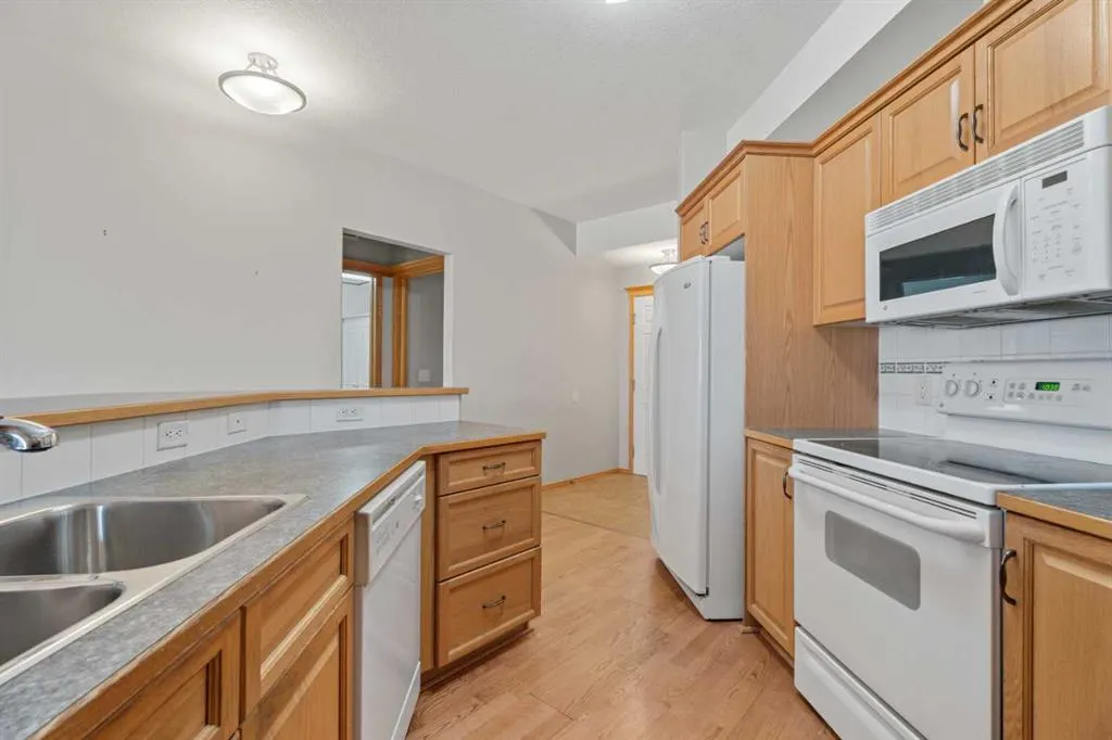 15 Everstone Drive SW, #207
