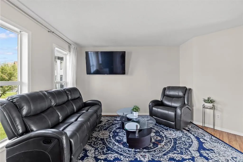 362 Elgin View SE