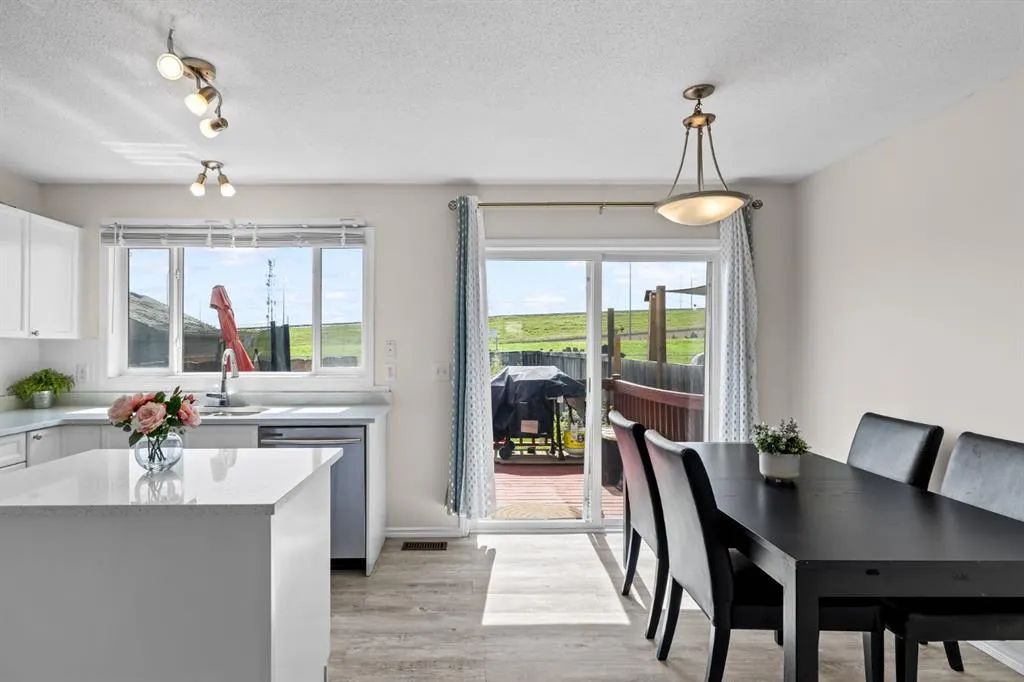 362 Elgin View SE