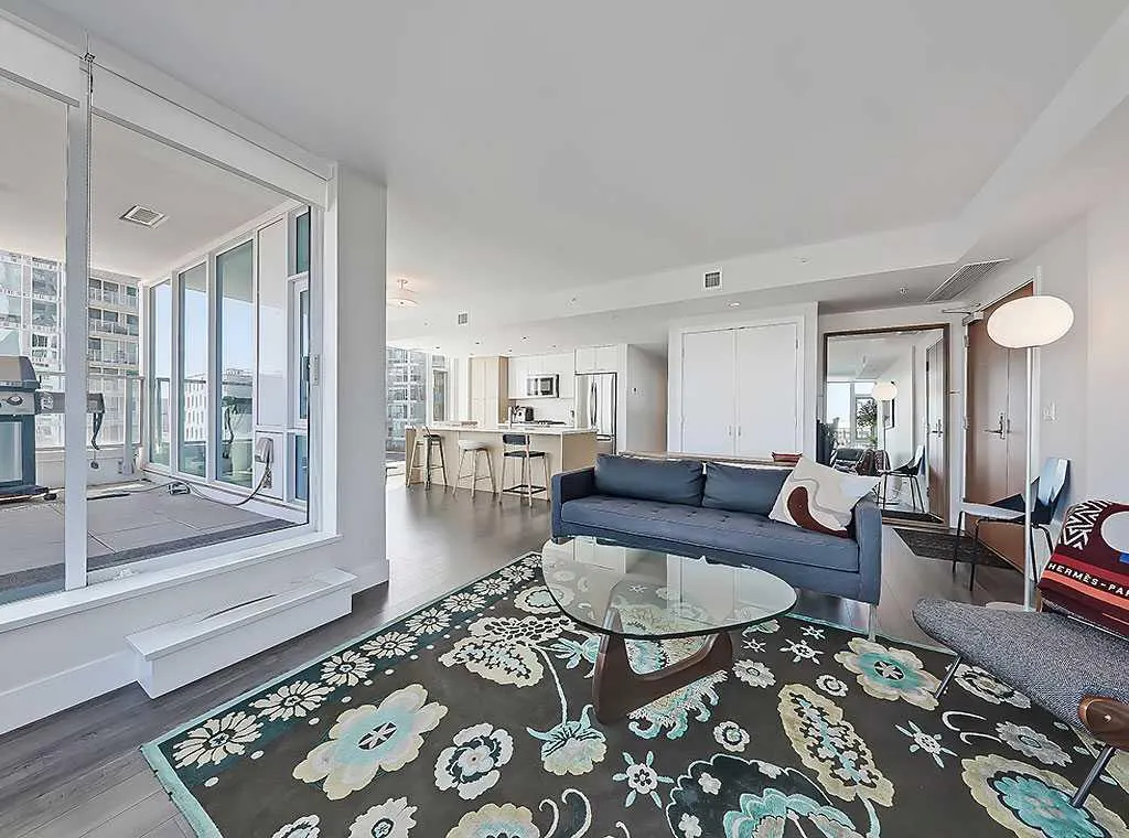 510 6 Avenue SE, #406