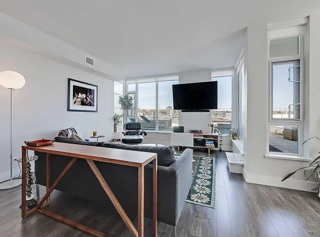 510 6 Avenue SE, #406