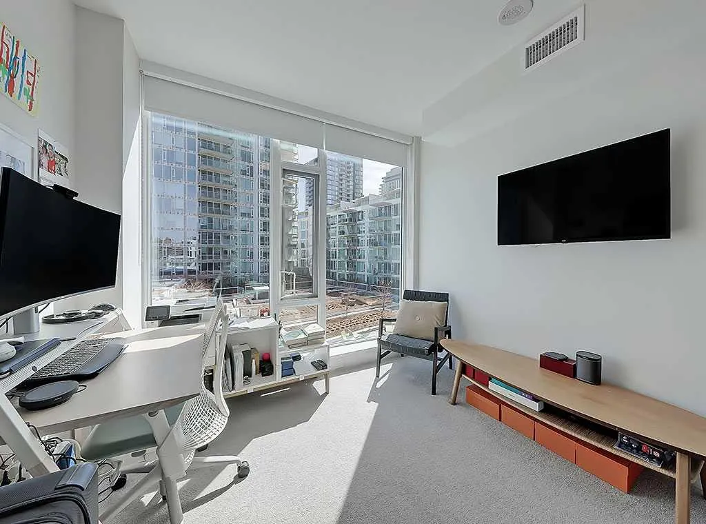 510 6 Avenue SE, #406