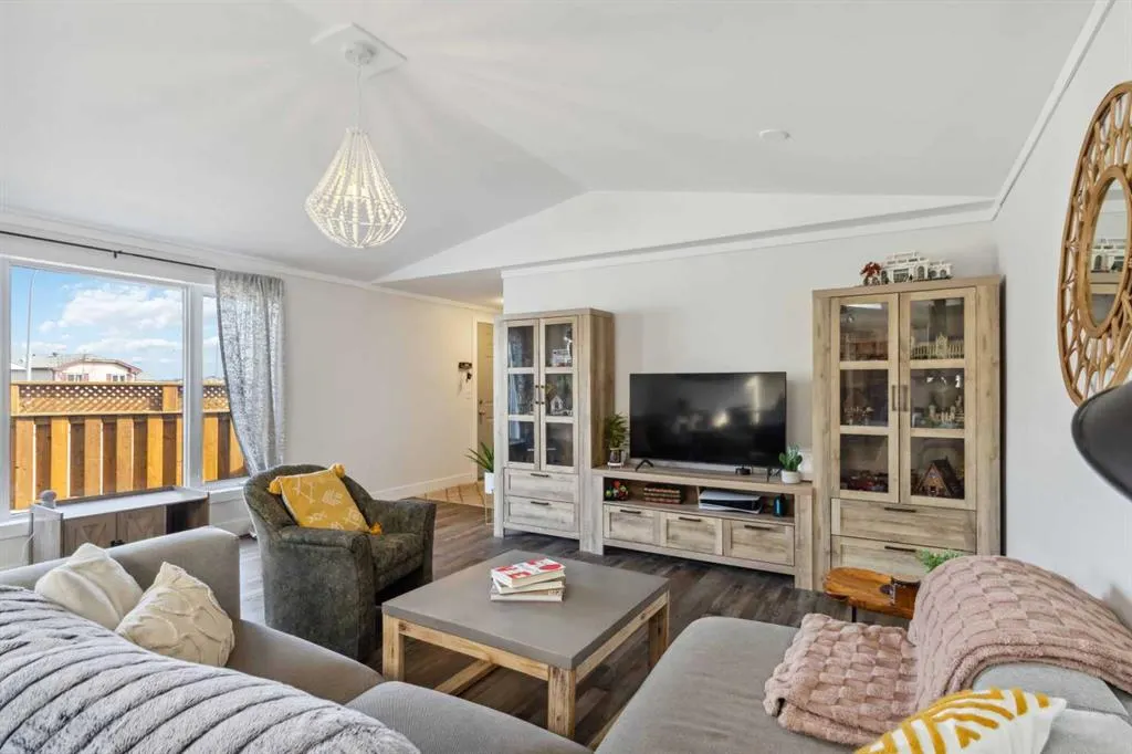 540 Mckinlay Crescent