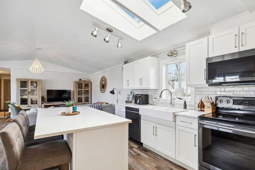 540 Mckinlay Crescent