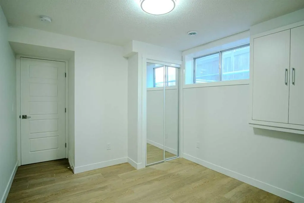 23 Saddlebrook Gardens NE