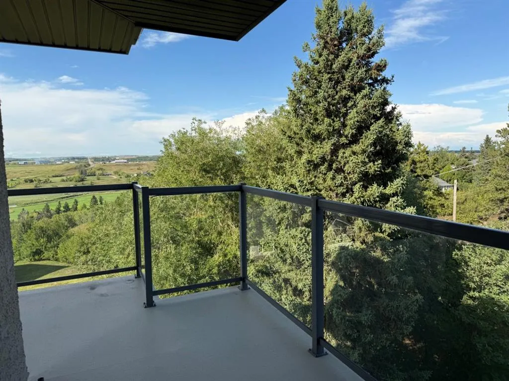 5015 Riverside Drive, ##302
