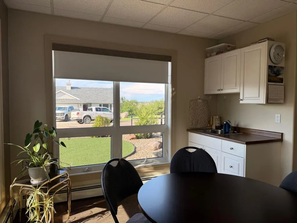 5015 Riverside Drive, ##302