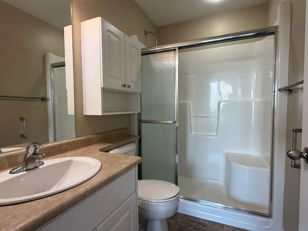 5015 Riverside Drive, ##302