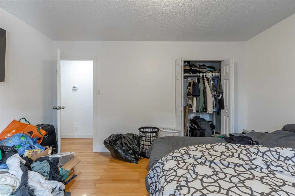 10 Sheridan Road W