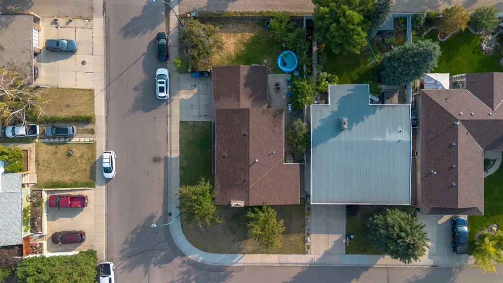 10 Sheridan Road W