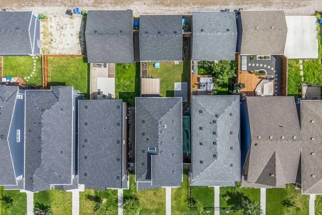 42 Wolf Creek Manor SE
