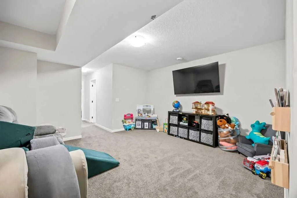 42 Wolf Creek Manor SE