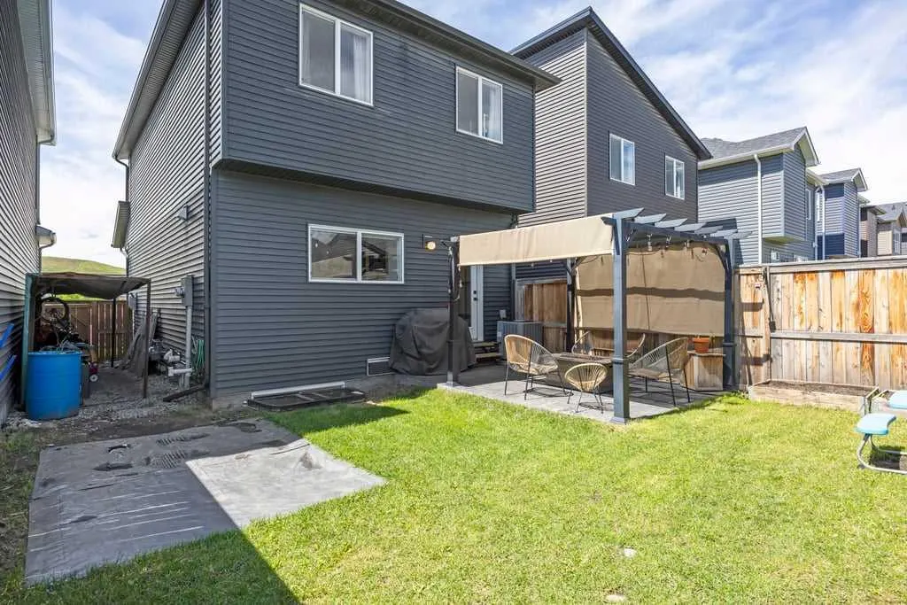 42 Wolf Creek Manor SE