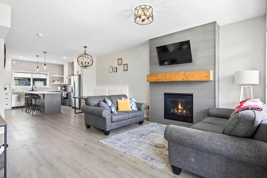 42 Wolf Creek Manor SE