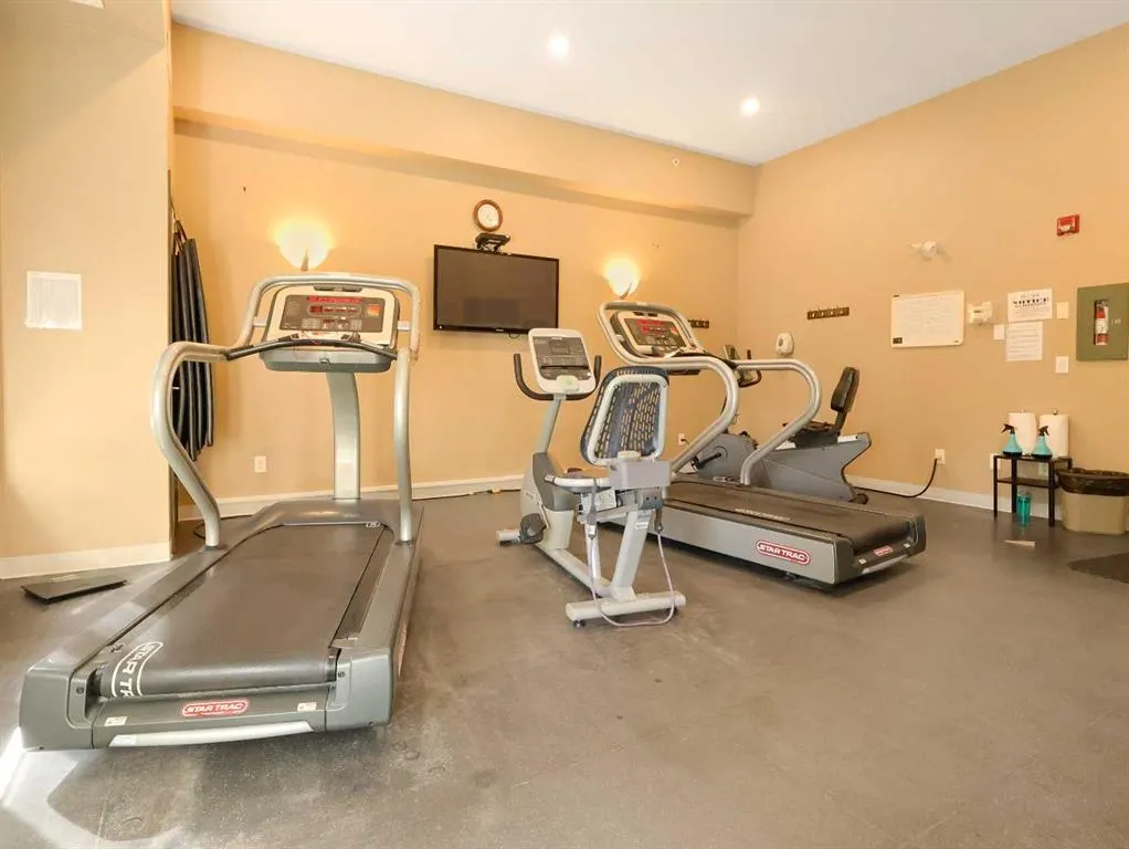 92 Crystal Shores Road, #4306