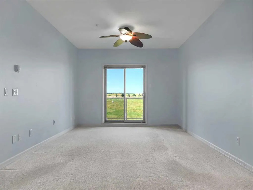 92 Crystal Shores Road, #4306