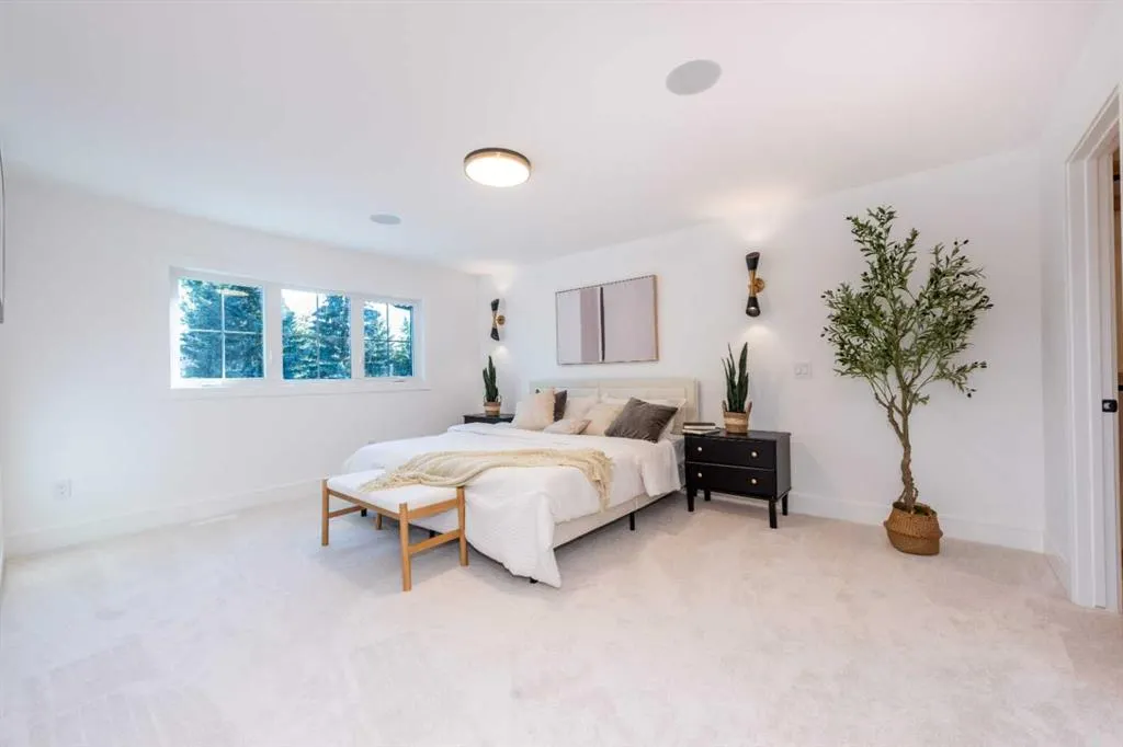 216 Pump Hill Crescent SW