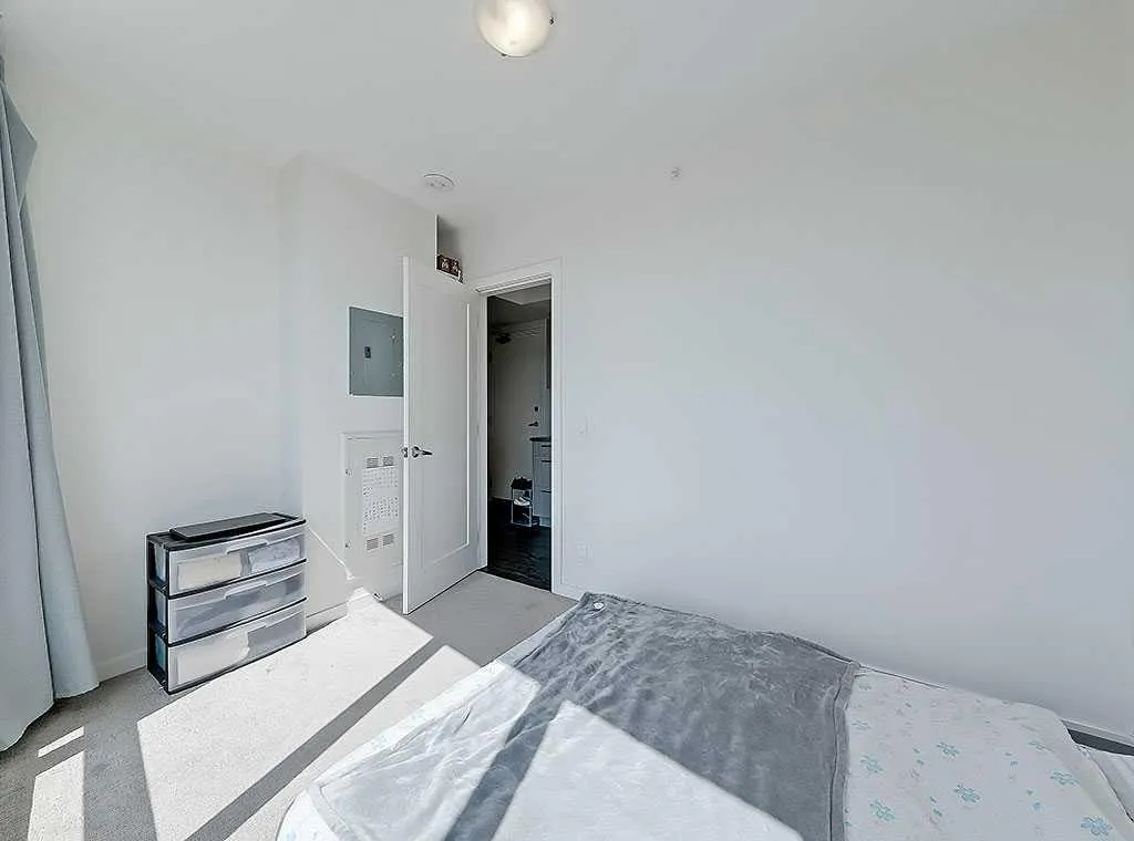 450 8 Avenue SE, #912