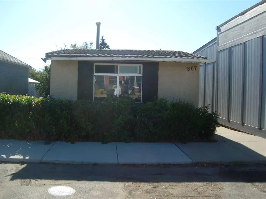 807 Broadway Street