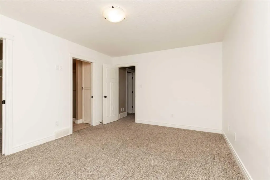 865 Mt Sundance Manor W