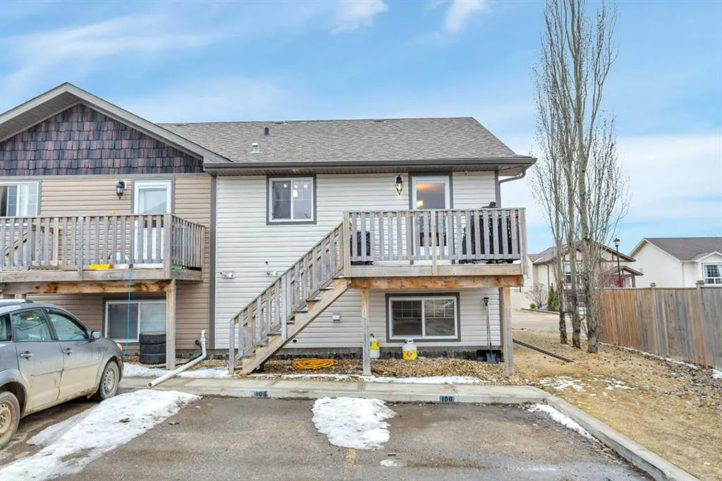 109 Redwood Boulevard